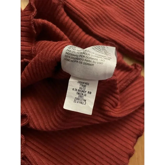 Janie and Jack Girls 2T Red Ribbed Ruffle Trim Turtleneck Sweater - Picture 4 of 6